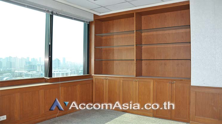 7  Office Space For Sale in Ratchadaphisek ,Bangkok ARL Ramkhamhaeng at Charn Issara Tower 2 AA14915